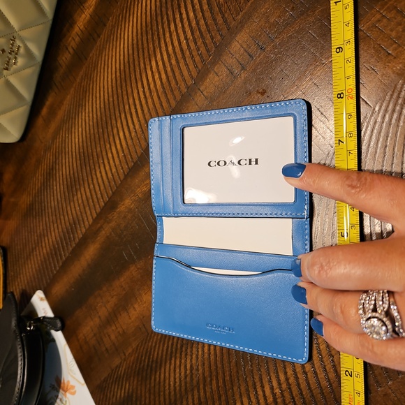 Coach Card Wallet - Picture 3 of 5